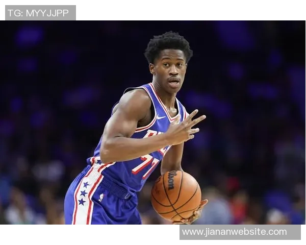 埃奇库姆因左小腿紧绷缺席生涯首场比赛将错过对阵热火的机会