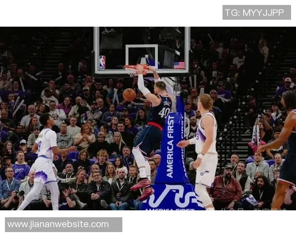 比尔半场表现低迷仅得2分全队正负值最低难以扭转局面